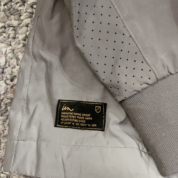 Reflective In half zip - Picture 3 of 3